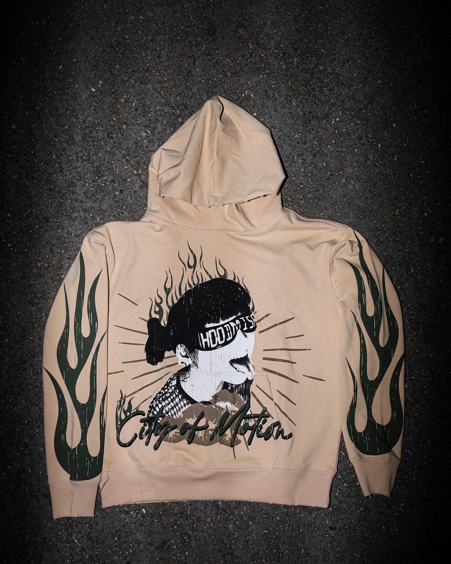 CITY OF MOTION HOODIE(CREAM)